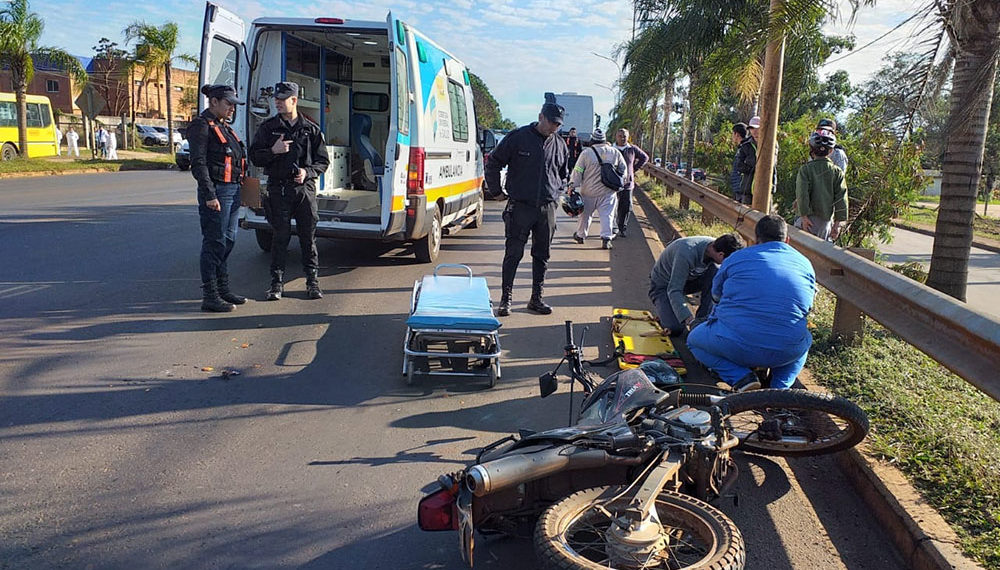 Preso tras intentar robar a motociclista herido