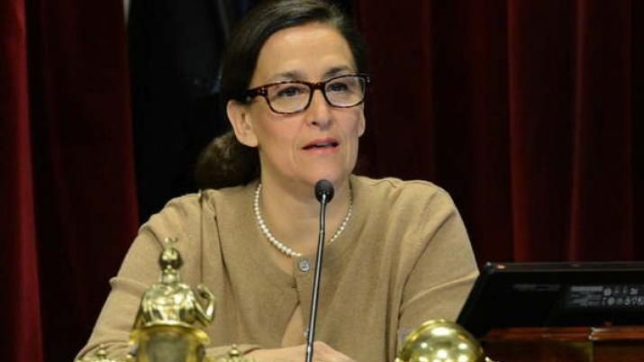 A través de un decreto, eliminan el canje de pasajes por dinero en el Senado