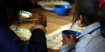 Estiman que el 35% de los argentinos es pobre y que  habría 3 millones de indigentes