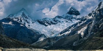 Dos alpinistas argentinos murieron al ascender a una cumbre en Perú