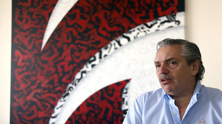 “Tenemos un dólar subvaluado porque el Central no para de vender divisas”
