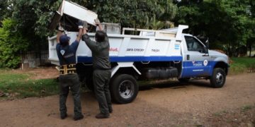 Contra el Dengue: en los últimos dos meses retiraron unas 900 toneladas de cacharros de las casas