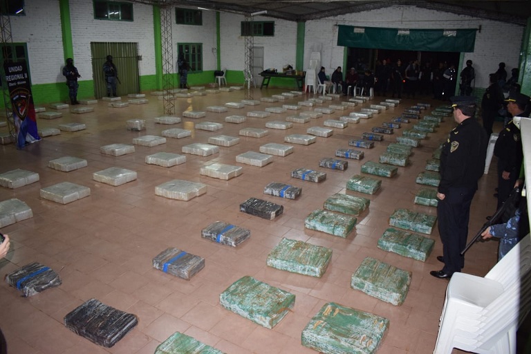 La Policía secuestró más de 3 mil kilos de marihuana en punto de acopio narco