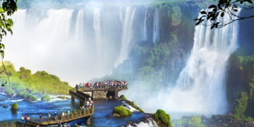 Iguazú se ubicó en el ranking de los cinco destinos más elegidos en el último fin de semana largo