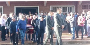 Una multitud despide los restos de Ramón “Moncho” Closs en Aristóbulo del Valle