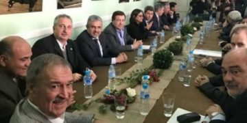 Gobernadores se reunirán de urgencia por los recortes de fondos