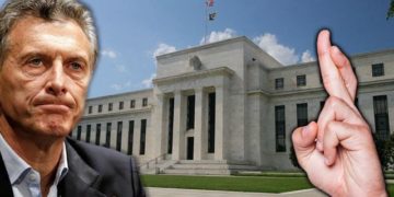 El Riesgo País llegó a niveles de 2001 y expertos pronostican la quiebra del Banco Central
