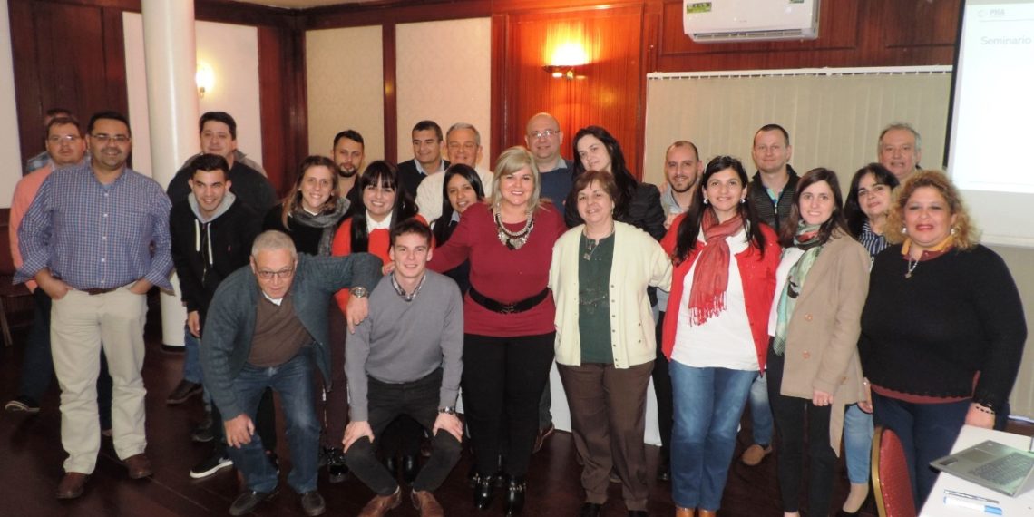 Técnicos de organizaciones  tabacaleras de la región NEA se capacitaron en gestión de cambio en el sector