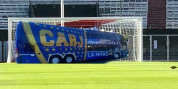 Con el planteo de Alfaro en el centro de las burlas, los mejores memes del Superclásico