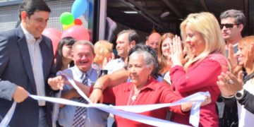 Losada inauguró las obras de puesta en valor del Mercado Modelo La Placita