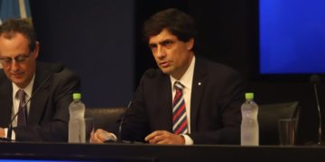 Cepo parcial: restringen la compra de dólares
