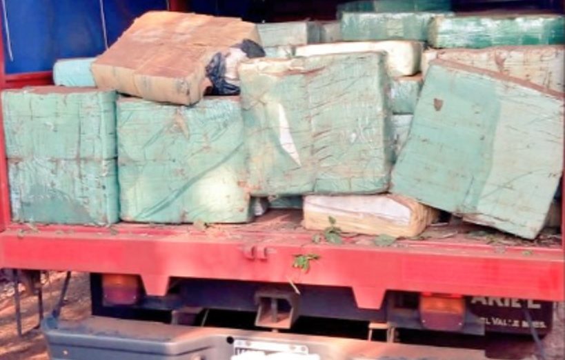Incautaron un camión repleto de marihuana en paraje Cuatro Bocas