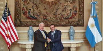 Turismo, educación y cooperación, los temas de debate entre Herrera Ahuad y el Embajador de EEUU