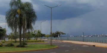 Probabilidad de chaparrones y tormentas aisladas desde la tarde
