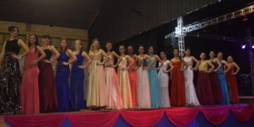 Campo Viera: Priscila Colman fue coronada reina de los estudiantes