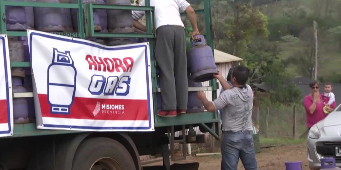 Passalacqua anunció el relanzamiento del “Ahora Gas”, con garrafas a $250