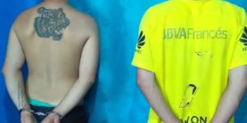 Policías detuvieron a dos violentos e incautaron un revólver