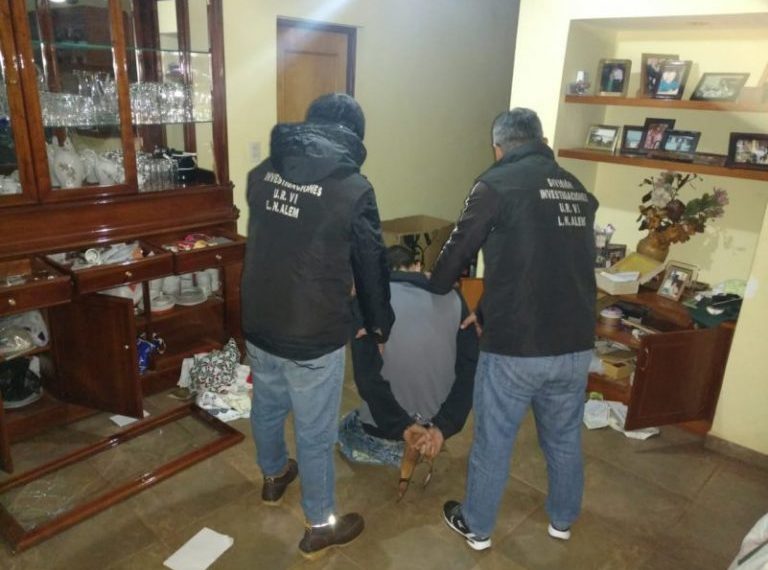 Lo sorprendieron en pleno robo y terminó detenido