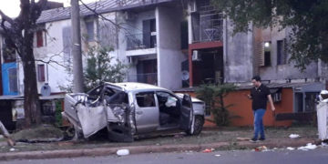 Conductor alcoholizado volcó al tratar de huir de la policía