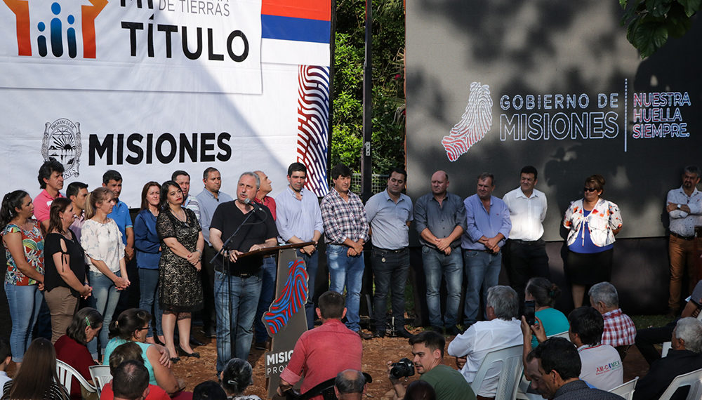 Entregaron 325 títulos de propiedad y 100 permisos de ocupación