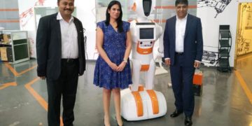 Se concretó la firma de carta de intención entre la Escuela de Robótica y WORLD DUBAI – Emiratos Árabes Unidos