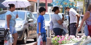 Martes caluroso con máxima de 38°