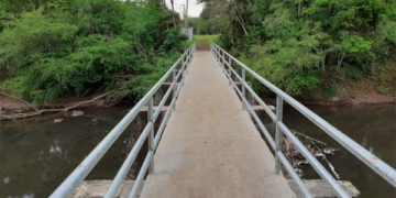 Habilitaron el puente peatonal en Garuhapé