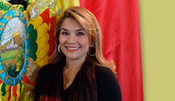 Jeanine Áñez asumió la presidencia de Bolivia tras la renuncia de Evo Morales