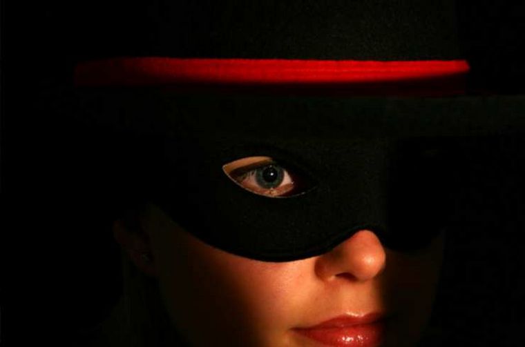 “El Zorro” vuelve a la televisión como “La Zorra”