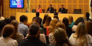 Destacan la importancia de considerar al “grooming” como un delito