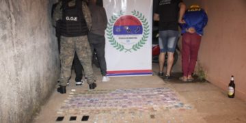 Desmantelaron un “kiosco” narco y detuvieron a cuatro personas en el barrio A 3-2