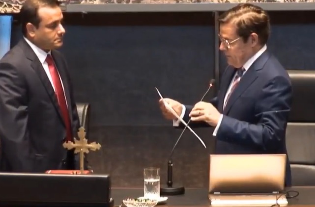 Herrera Ahuad asumió como gobernador de Misiones