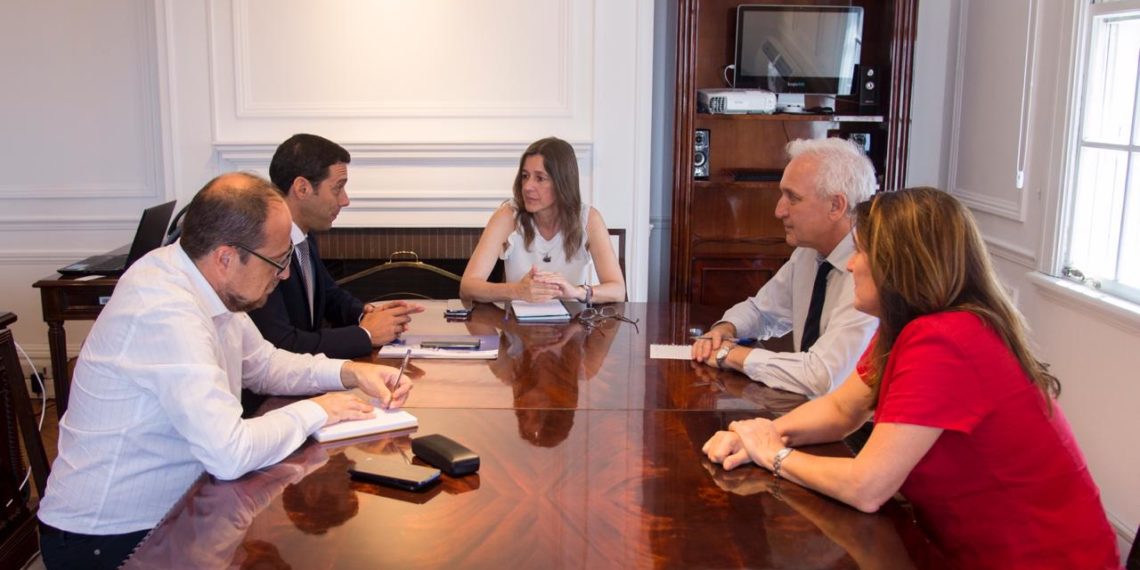 El ministro Marcelo Pérez se reunió con su parde Seguridad de Nación, Sabina Frederic