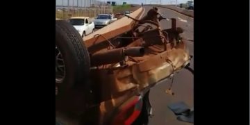 Lesionada tras despistar  con su auto en el acceso sur