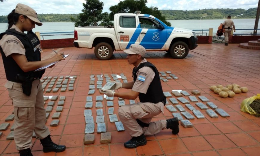 Secuestraron más de 870 kilogramos de marihuana en Corpus y Santa Ana