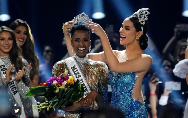 Zozibini Tunzi de Sudáfrica se convirtió en la nueva Miss Universo