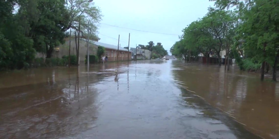 Cuatro familias fueron asistidas en Posadas tras ser afectadas por el temporal