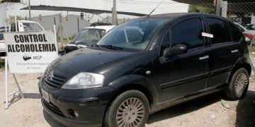 Automovilista superó el nivel máximo del aparato para medir la alcoholemia