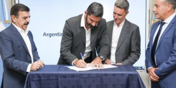 Transporte de pasajeros: Misiones firmó con Nación convenio por recursos federales
