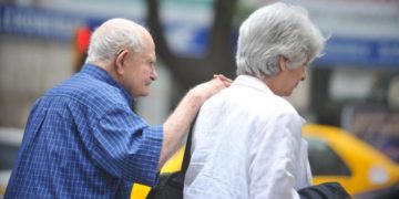Jubilados y pensionados cobrarán el segundo bono con los haberes de este mes
