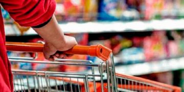 Canasta básica: el costo de vida de una familia tipo trepó a más de 38 mil pesos