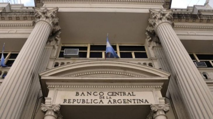 El mercado proyecta para 2020 una inflación del 42,2% y una caída en el PBI del 1,6%