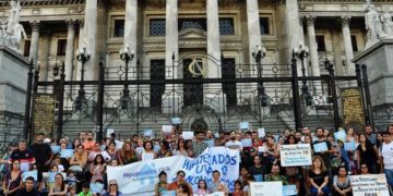 El Gobierno extenderá hasta marzo el congelamiento de las cuotas en UVA
