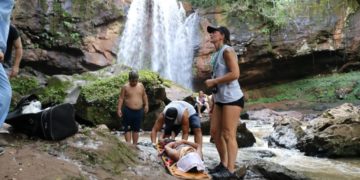 Trabajan seguridad y evacuaciones ante eventuales accidentes en salto Berrondo
