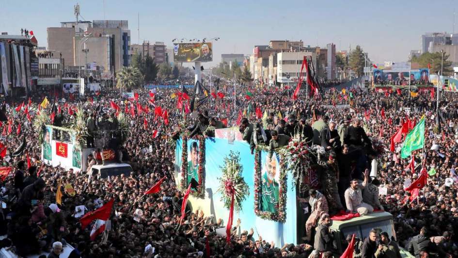 Una estampida en el funeral de Qassem Soleimani dejó al menos 32 muertos y más de 100 heridos