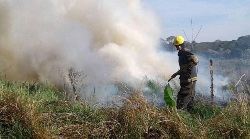 Por las altas temperaturas y escasez de lluvias, rige la alerta máxima por riesgo de incendios en Misiones