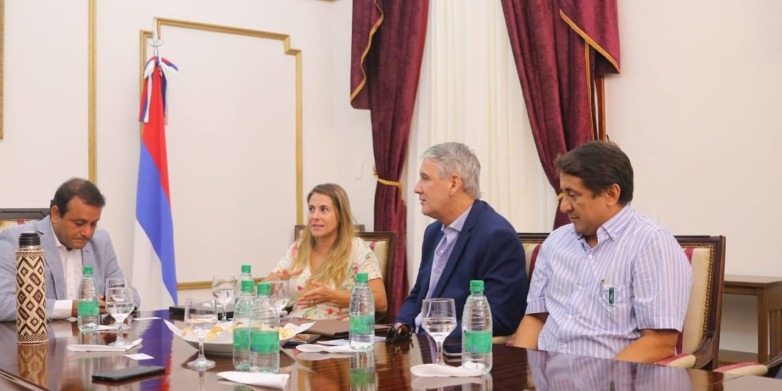 “Escuela plus”: Directv y Educación brindarán contenidos educativos a escuelas rurales