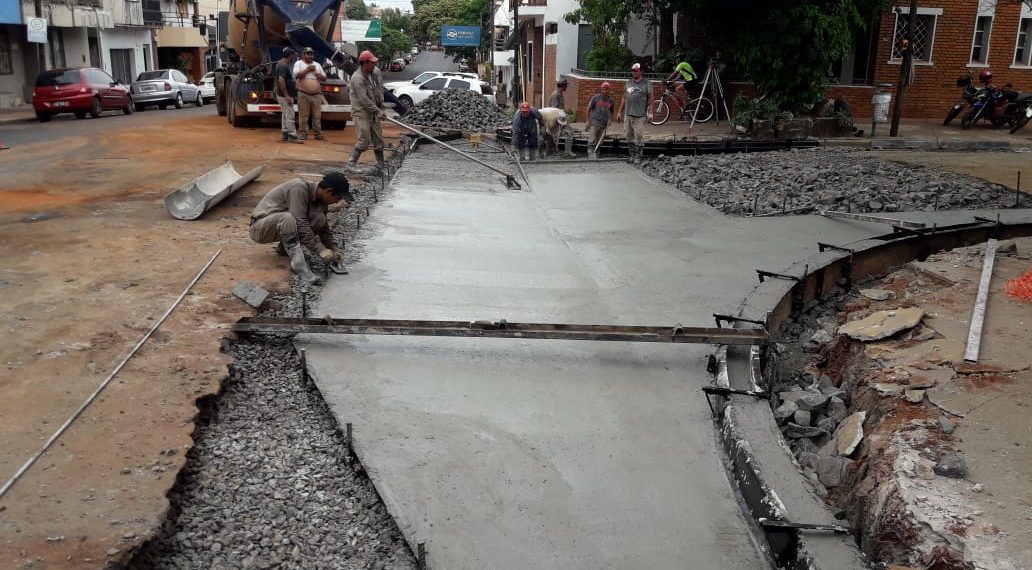 Continúan los trabajos de readecuación de corredores del transporte urbano