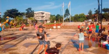 Alem: este domingo se realizan los festejos de carnaval en la plaza del Bicentenario