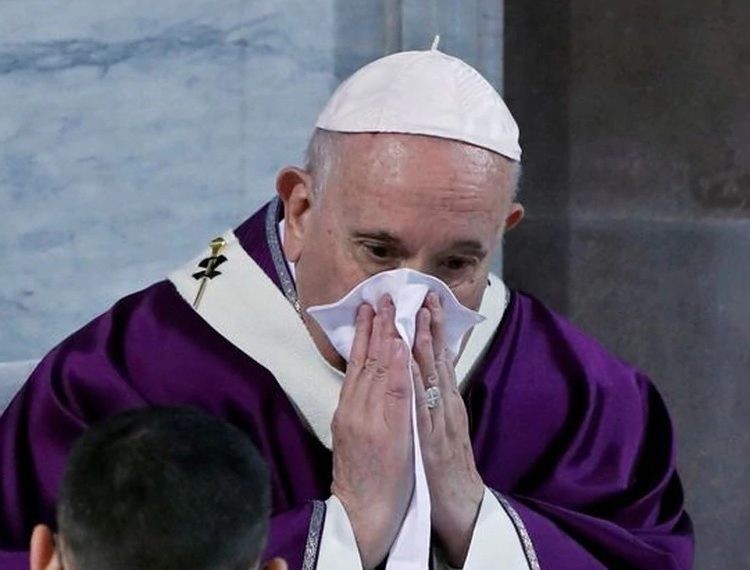Preocupación por la salud del papa Francisco: tiene gripe en medio del brote de coronavirus en Italia